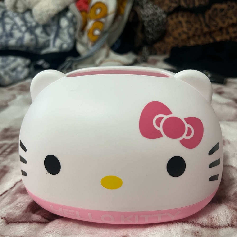 Hello Kitty Tissue Box Decoration